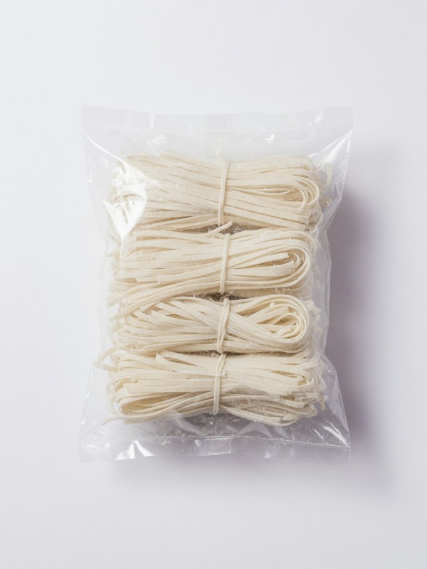 Bánh phở khô Việt Nam